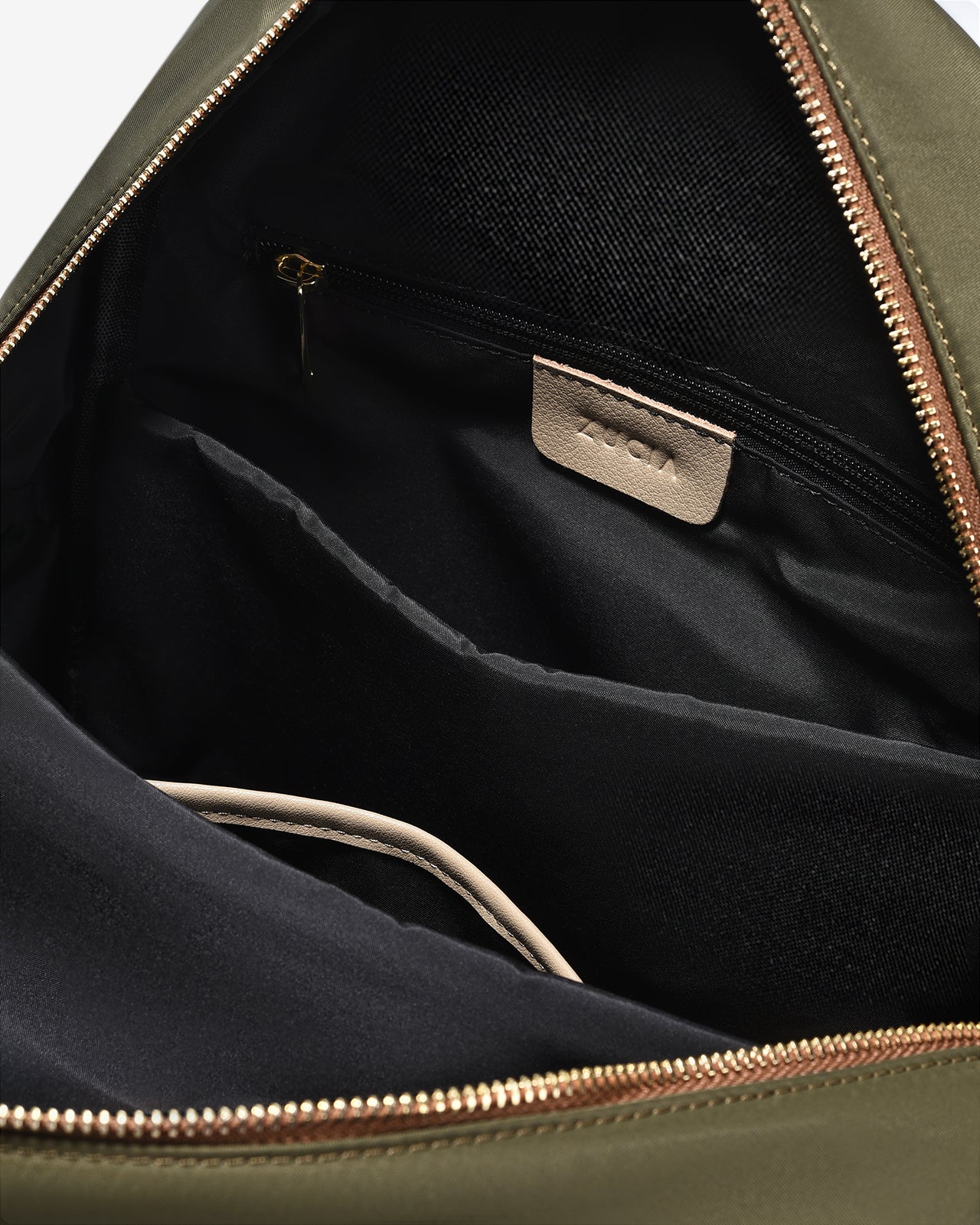 Balo Nữ Zucia The Rain Runner N19-HY19Xanh Lá Color1