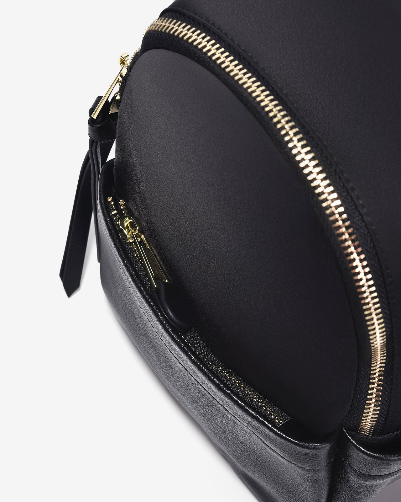 Balo Zucia The Rain Runner N32-HY32Đen Color1