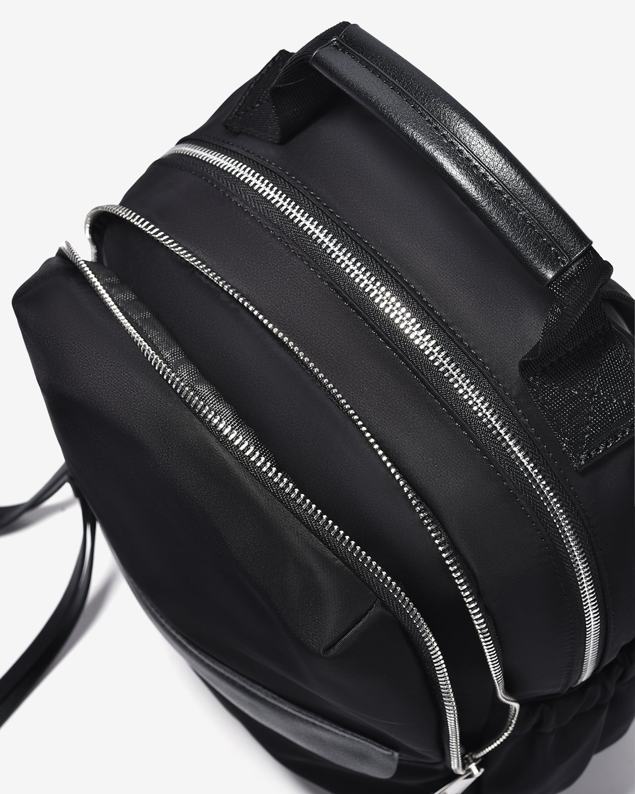 Balo Nữ Zucia The Rain Runner N46-HY46Đen Color1