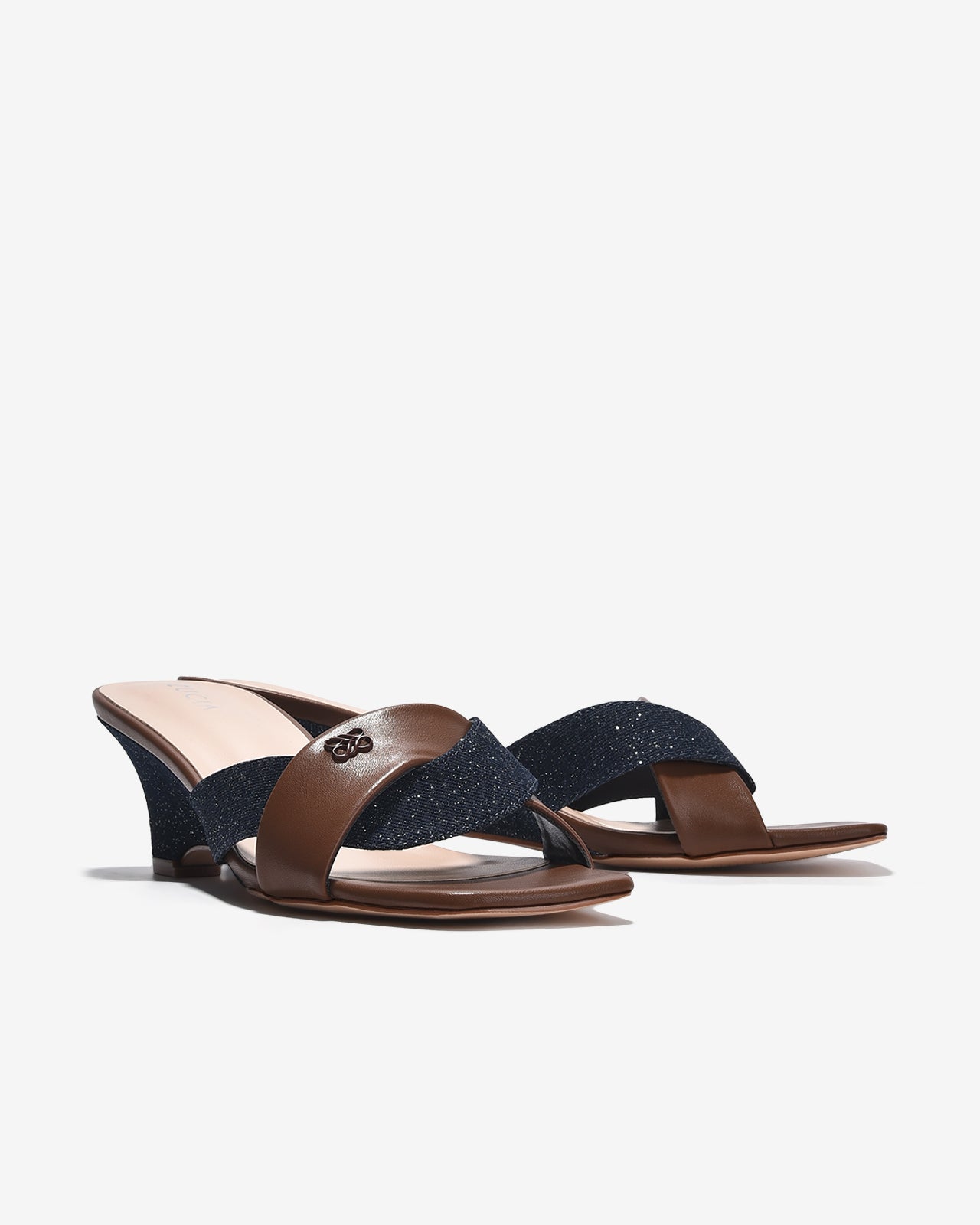 Dép Xuồng Zucia Quai Xoắn Phối Cách Điệu-DHLJ9Nâu Color1