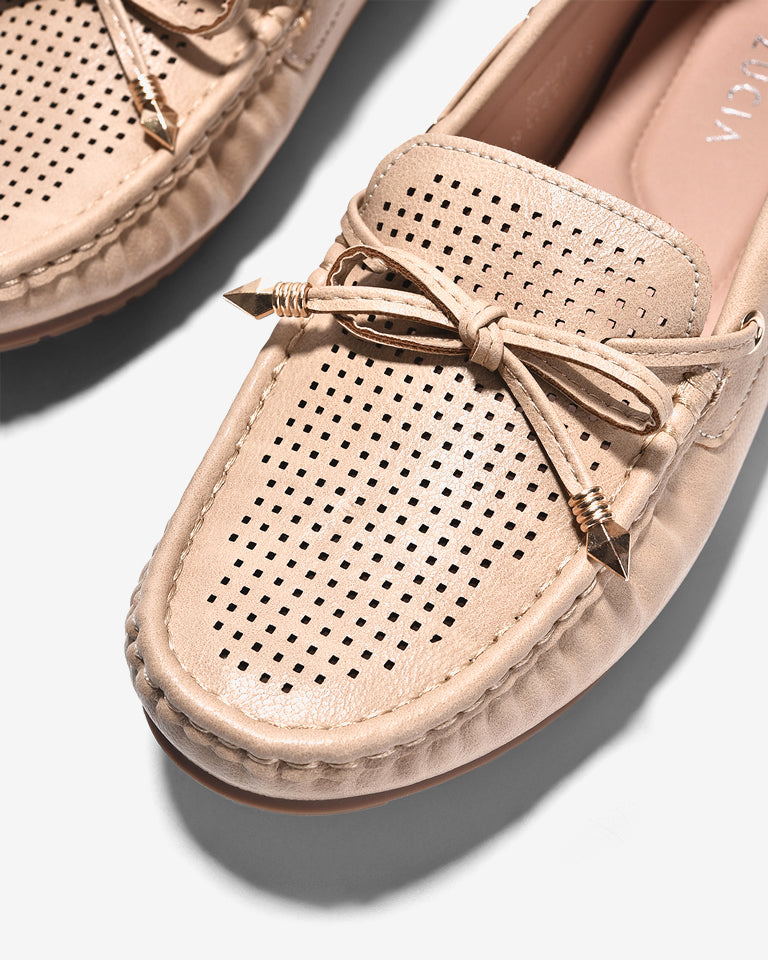 Giày Mọi Zucia Dập Ô Vuông Khóa Nơ-GHLI9Cafe Color1