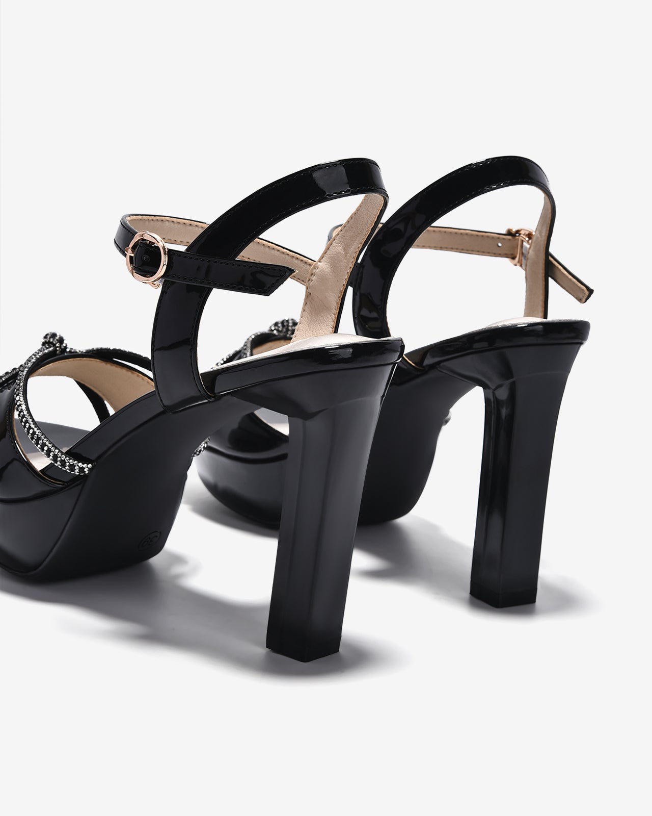 Giày Sandal Cao Gót Đông Hải Quai Đính Đá-S5843-Đen Bóng Color1