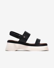 Sandal Xuồng Zucia Hai Quai Ngang Đính Logo-STH99-Đen Color1First