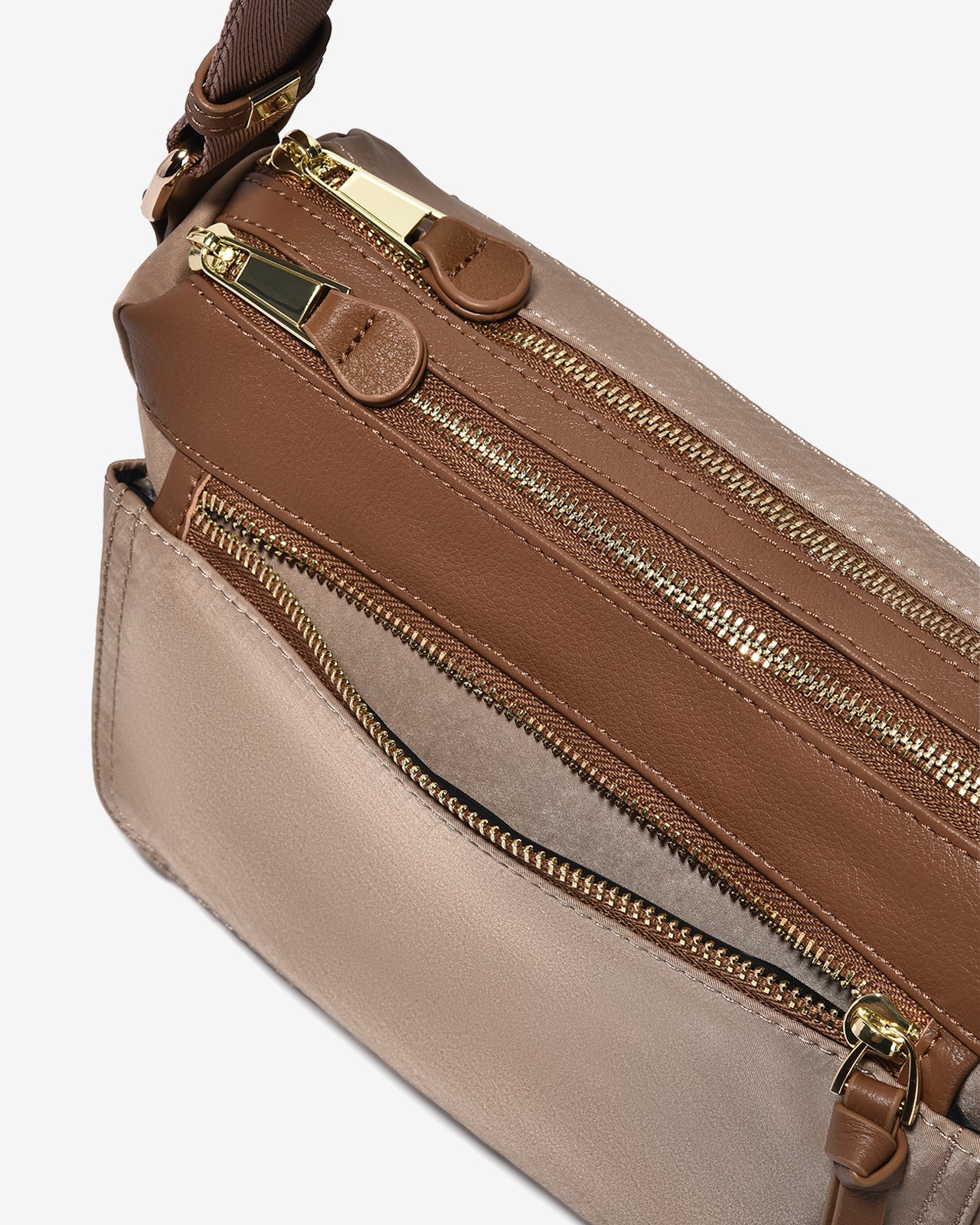 Túi Đeo Vai Zucia The Rain Runner N40-HY40Cafe Color1