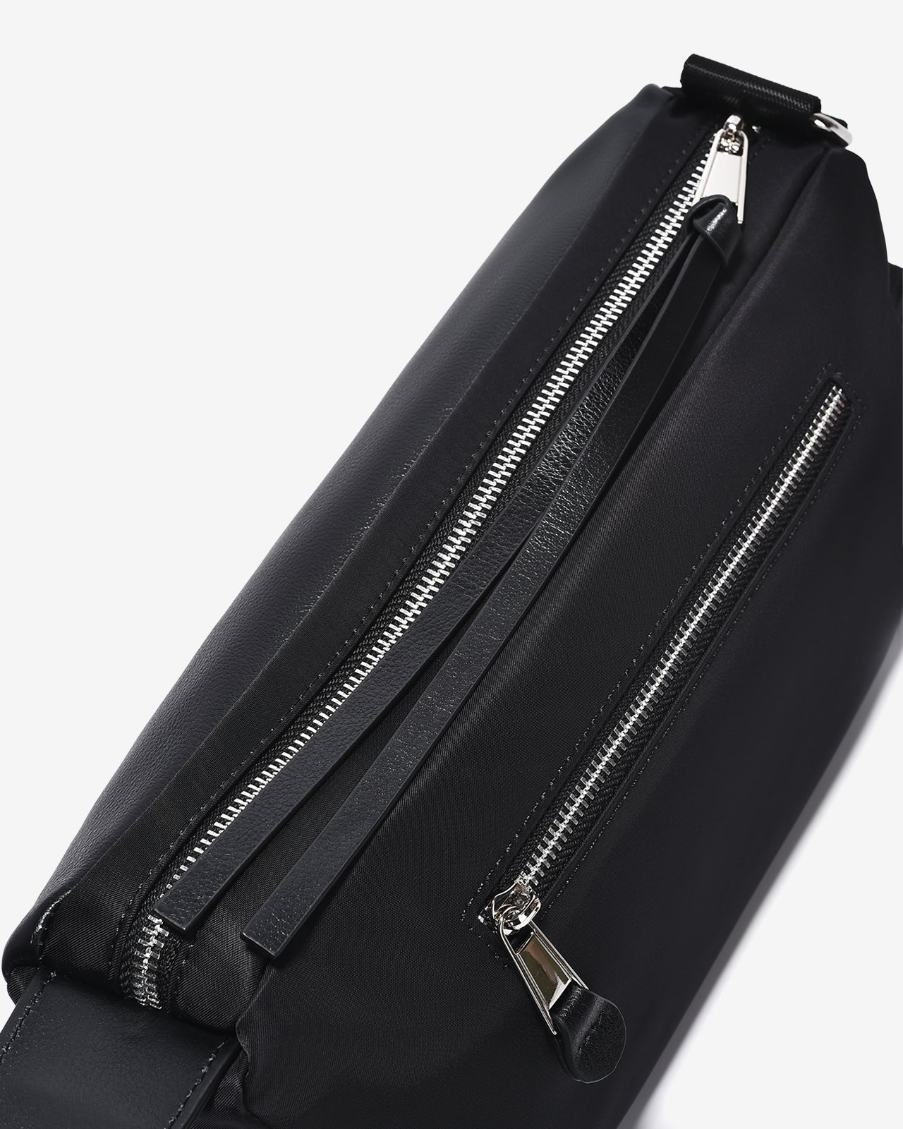 Túi Đeo Vai Zucia The Rain Runner N41-HY41Đen Color1