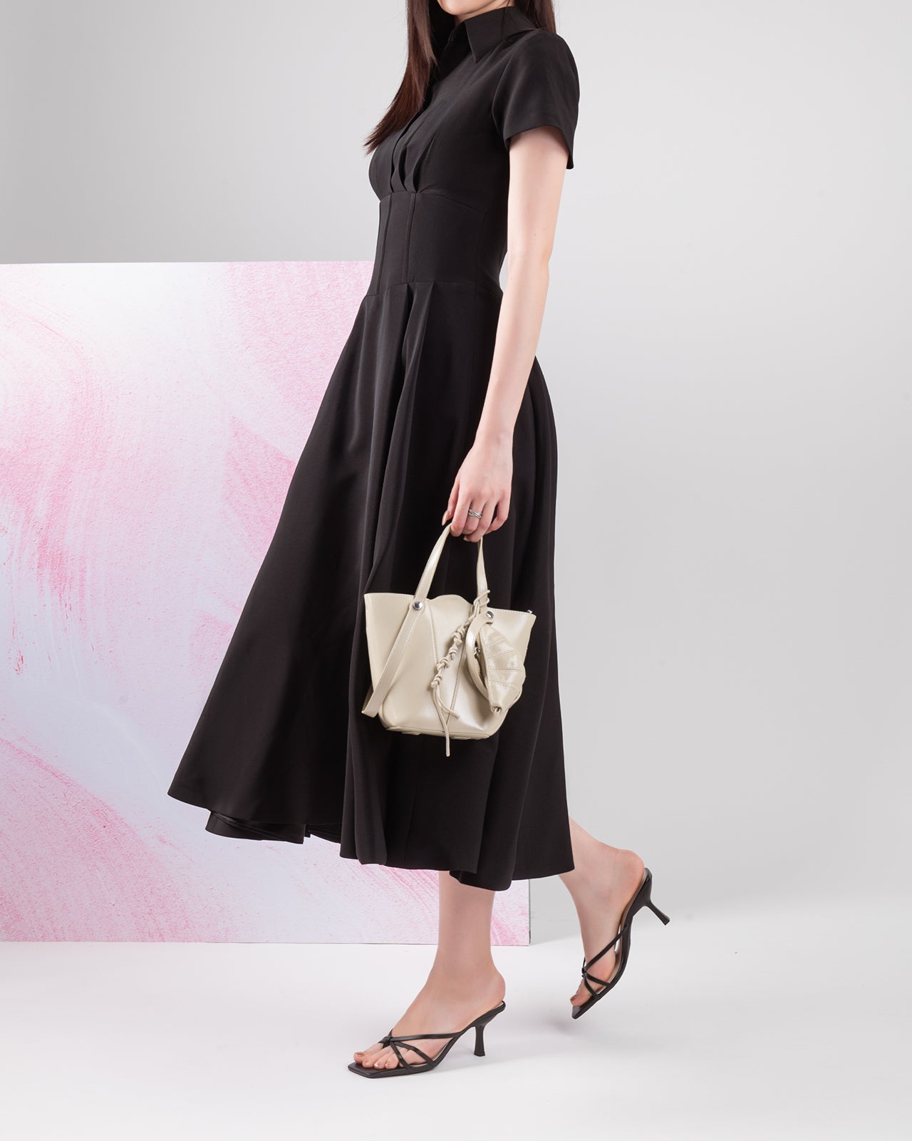 Túi Xách Tay Vỏ Sò Zucia The Eleve NY01-TY01Kem Color1