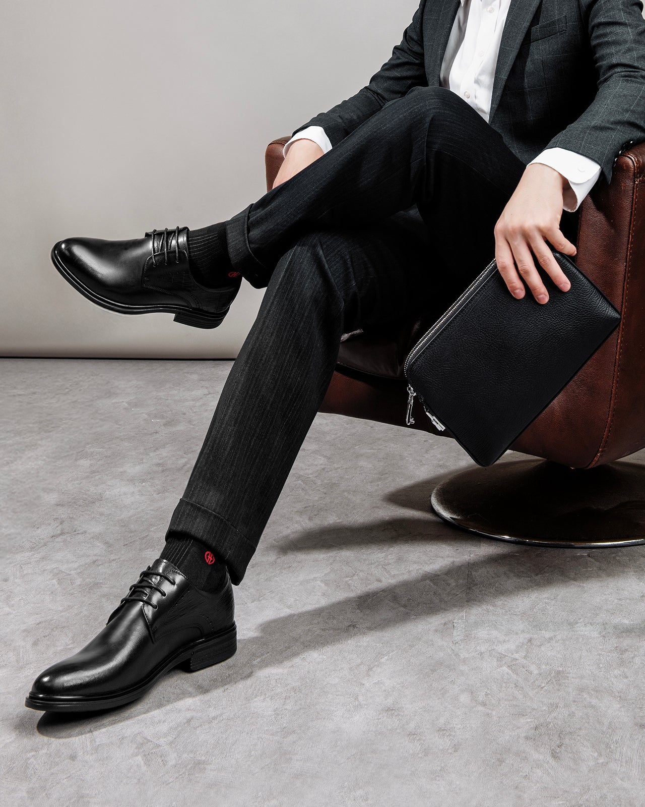 Ví Cầm Tay Nam Zuciani The Cavalier N03-ST03Đen Color1