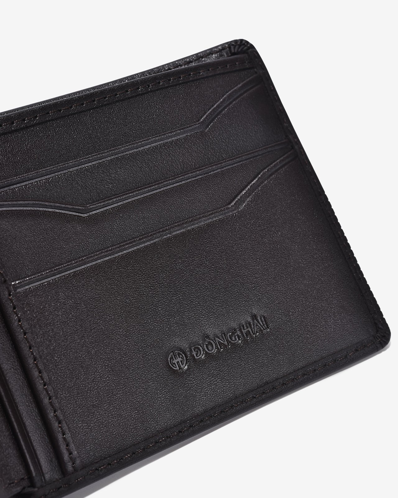 Ví Ngang Nam Đông Hải Dập Vân-KT15Nâu Color1