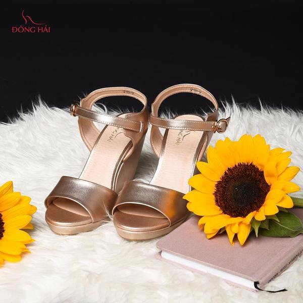 Giày sandal nữ cao gót Đông Hải S7139