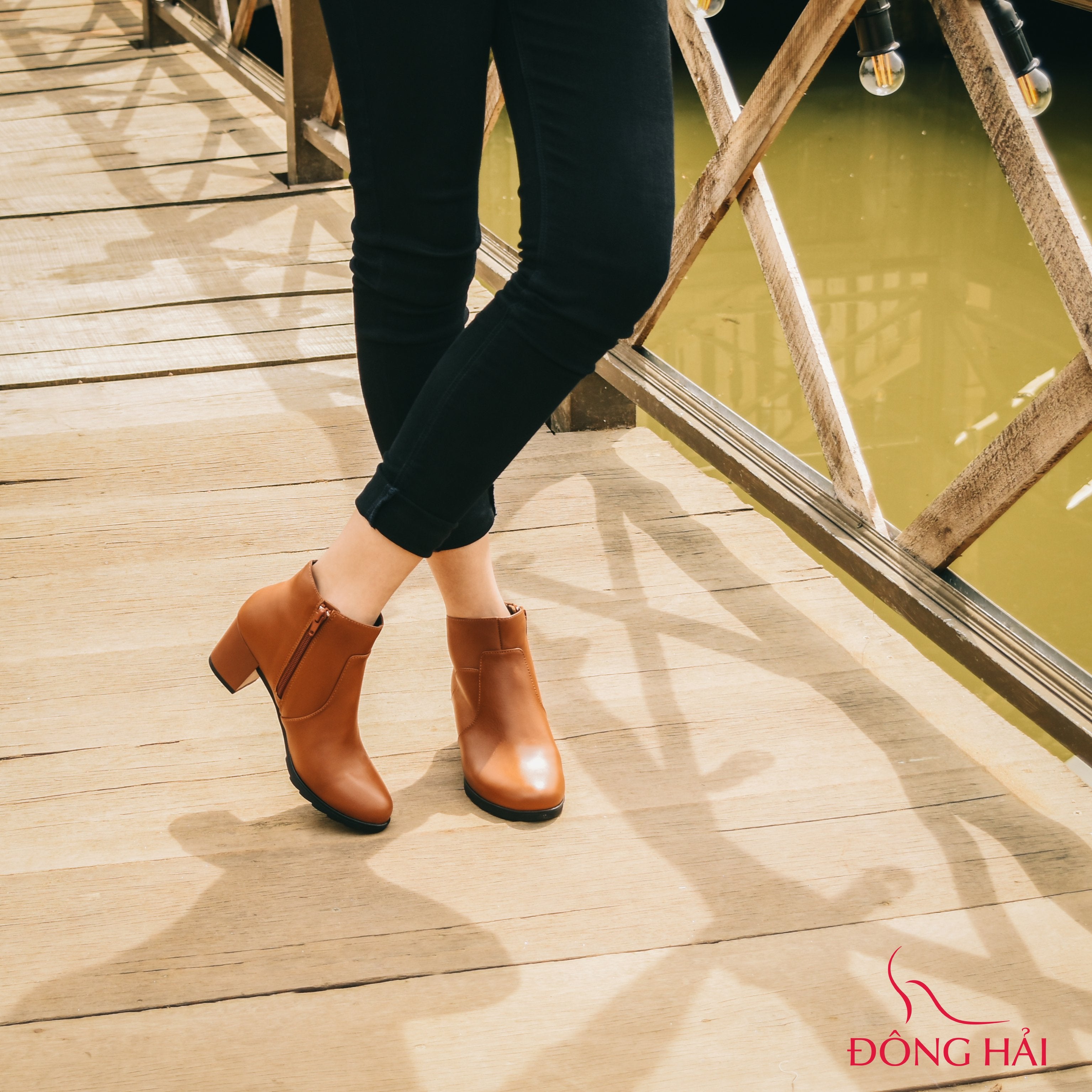 Giày boot nữ Đông Hải G7126B