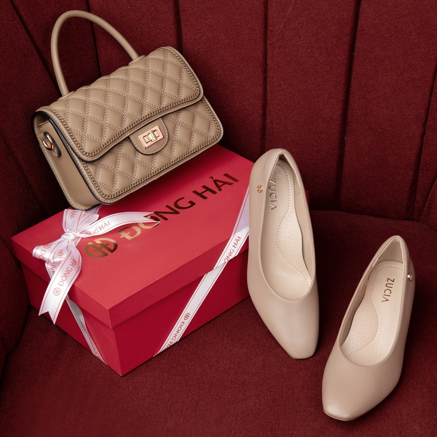 11 TÔN VINH VẺ ĐẸP THANH LỊCH