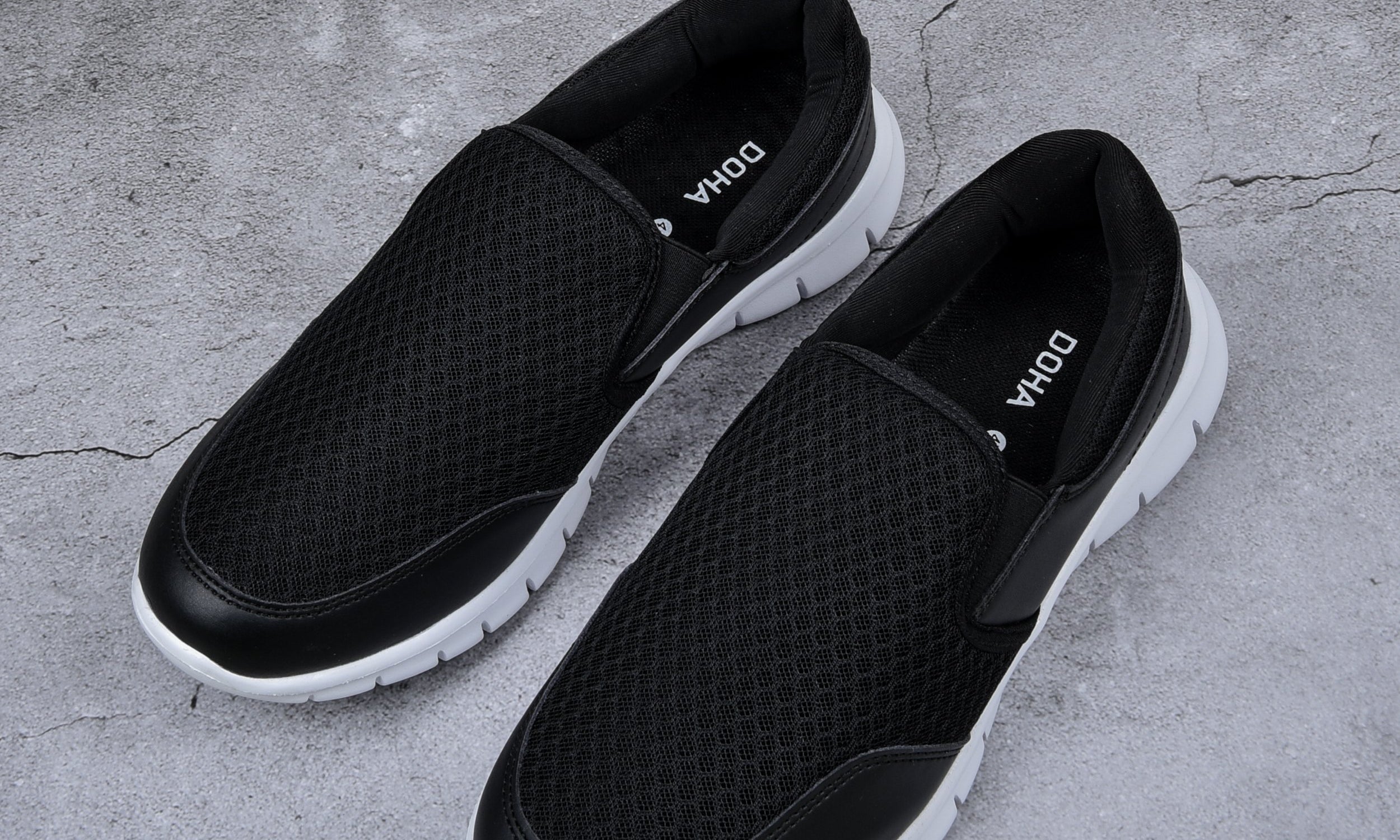 Lộ Diện 4 Mẫu Giày Sneaker Mới Nhất Dành Cho Tháng 6 Năng Động