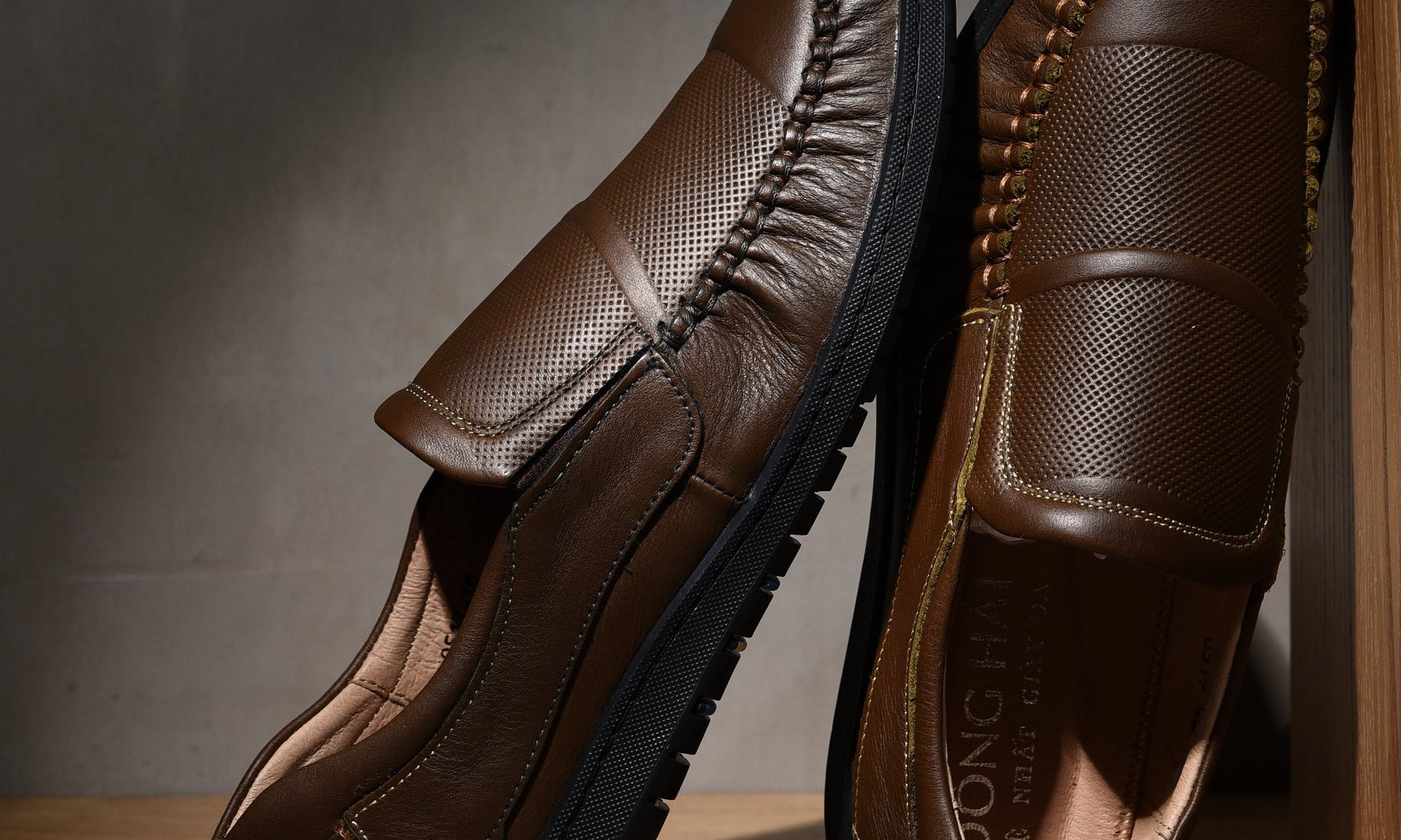 Giày Lười Nam Slip-On Cho Ngày Hè Năng Động