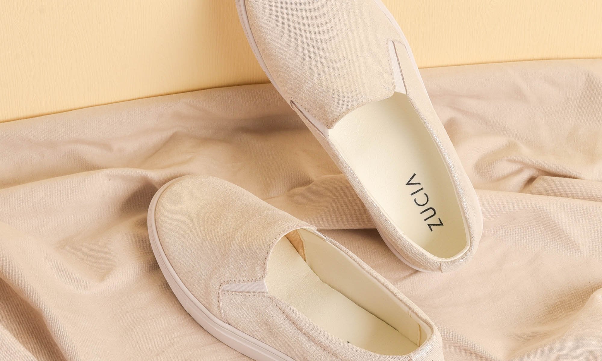 7 Tuyệt Chiêu Làm Sạch Giày Sneaker Không Phải Ai Cũng Biết