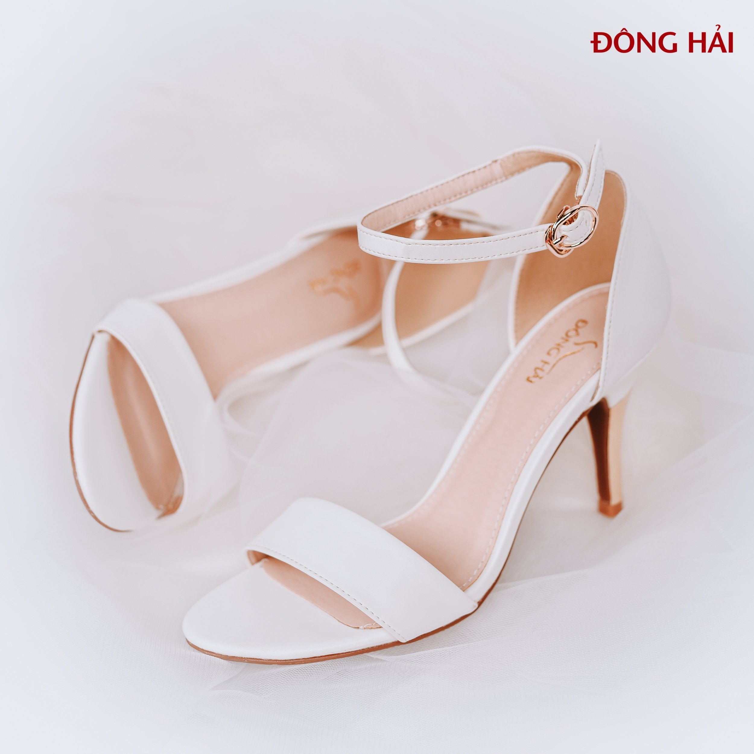 Giày sandal nữ cao gót Đông Hải S7147
