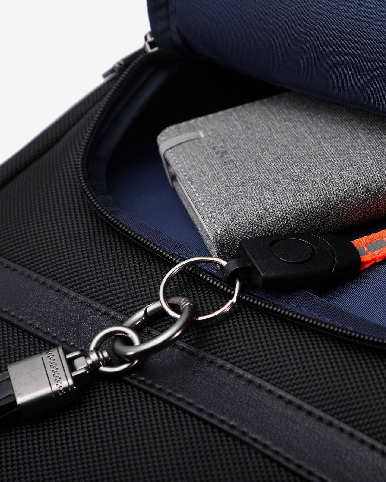 Balo Đeo Vai Lớn Zuciani Timeless Fusion N23-MJ23-Đen Color1