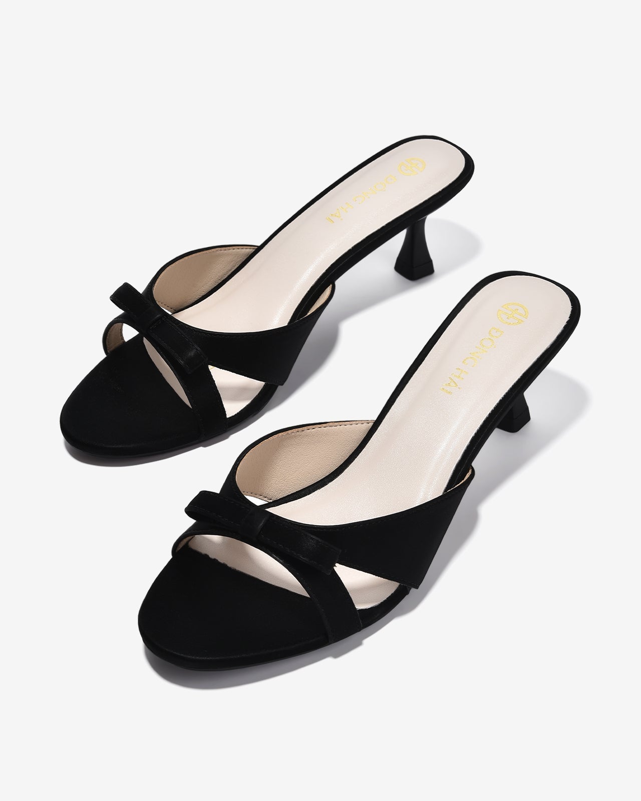 Dép Cao Gót Nữ Đông Hải Quai Đôi Đính Nơ-D5849-Đen Color1