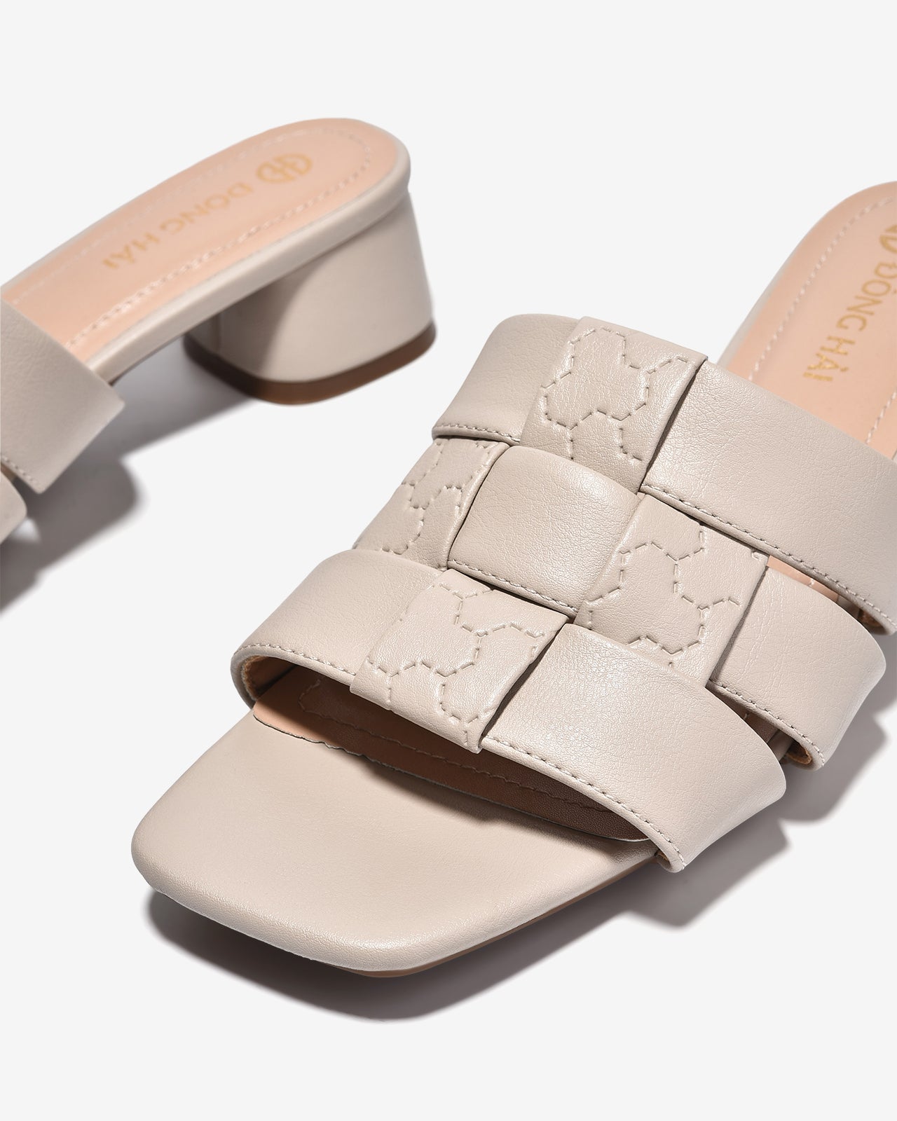 Dép Cao Gót Nữ Đông Hải Quai Đan Da Mềm-D7738Xám Color1