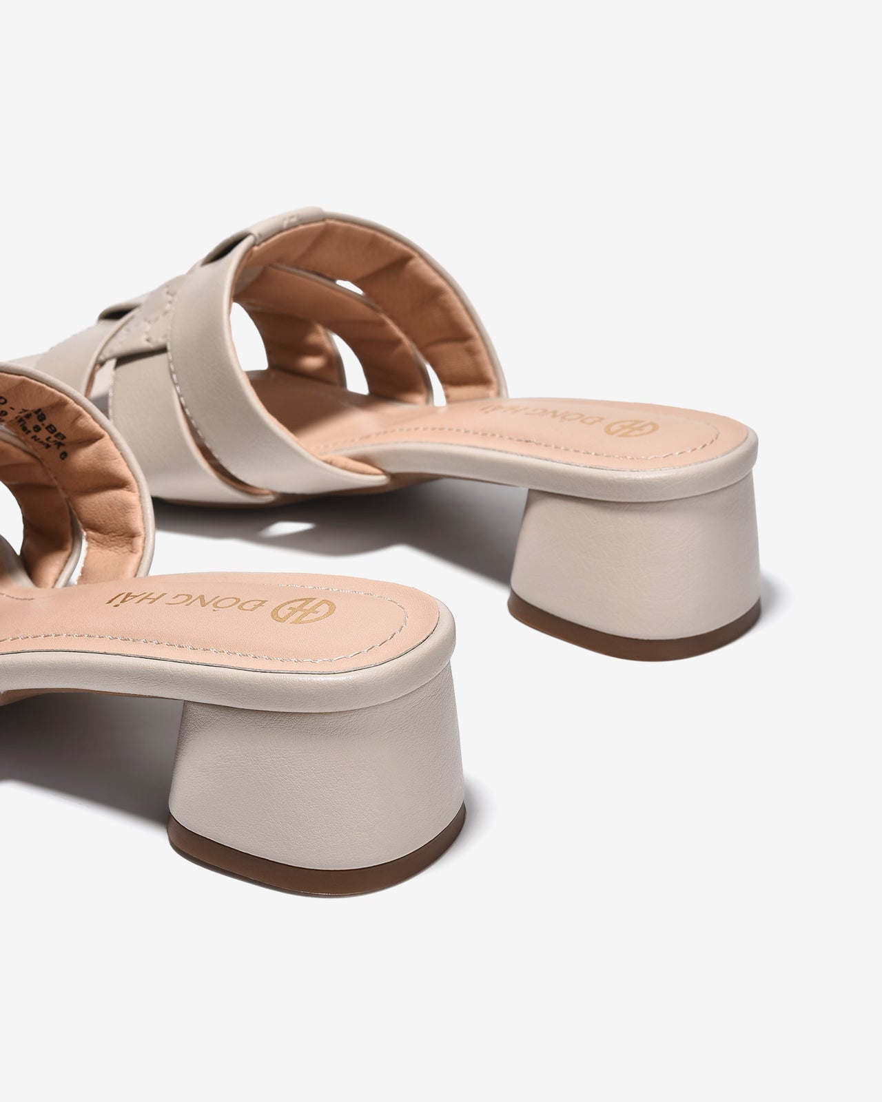 Dép Cao Gót Nữ Đông Hải Quai Đan Da Mềm-D7738Xám Color1