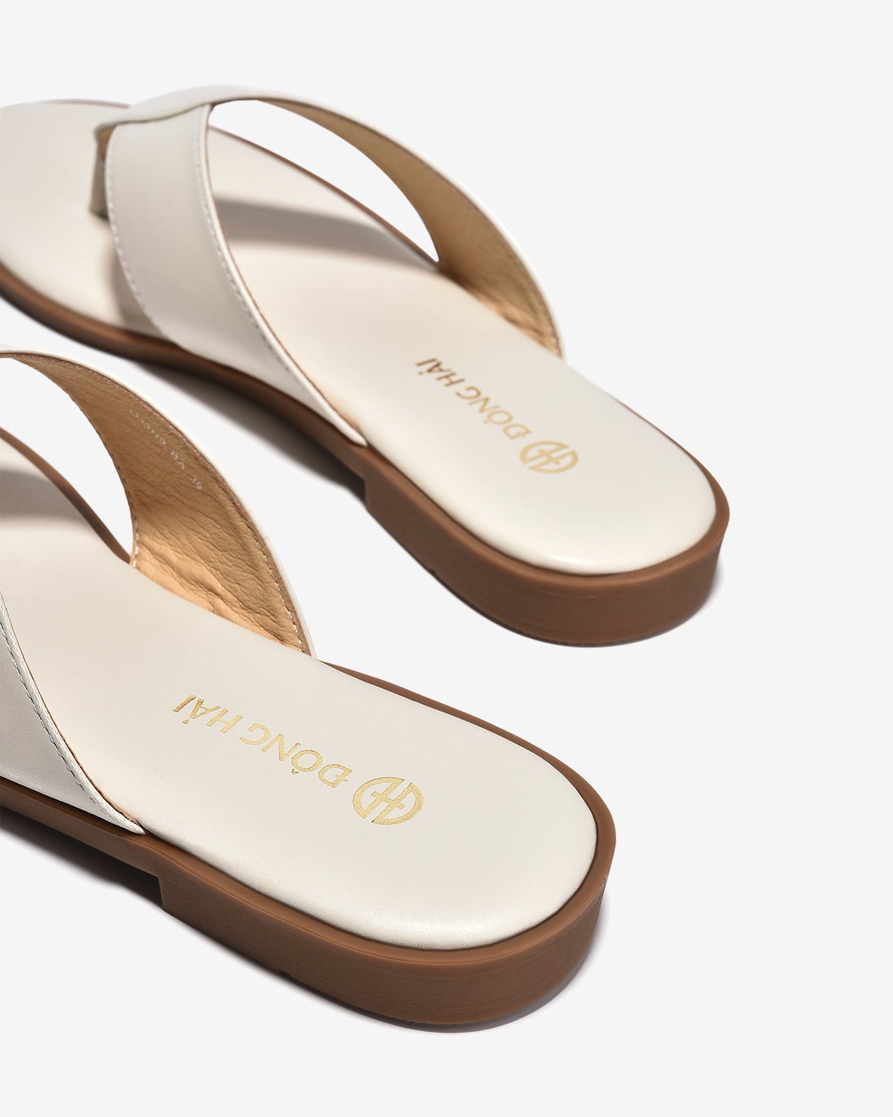 Dép Kẹp Nữ Đông Hải Quai Trơn-D32H9Kem Color1