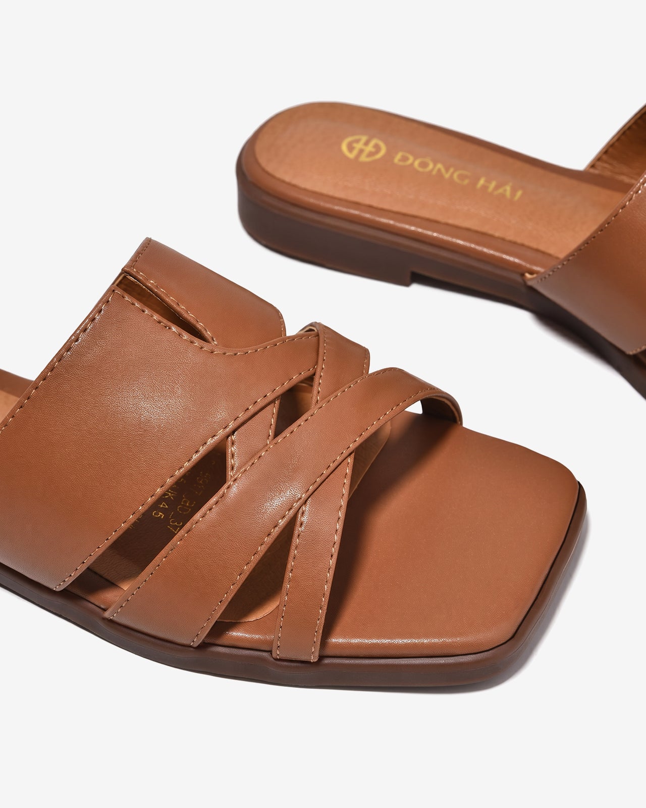 Dép Nữ Đông Hải Quai Đan Đế Bằng-D5917Bò Color1