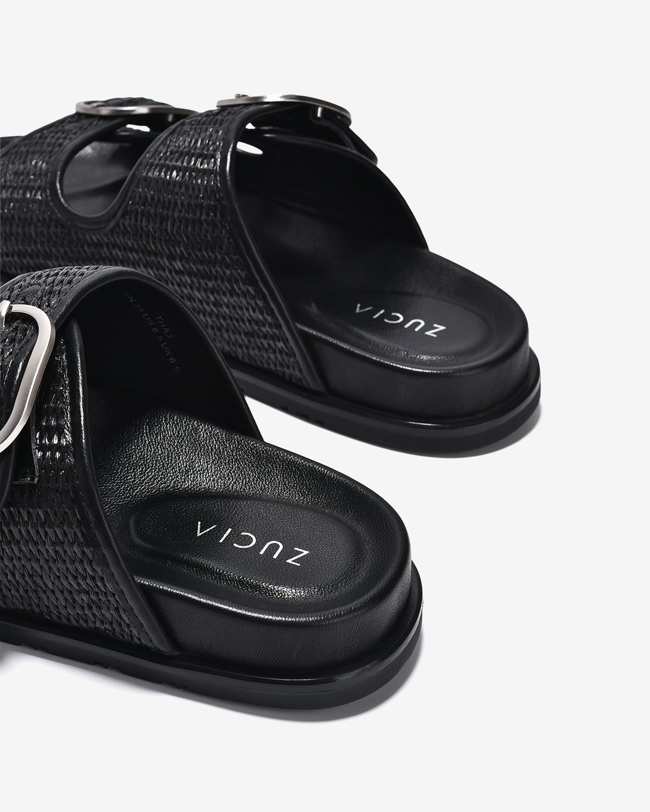 Dép Nữ Zucia Hai Quai Ngang Đan-DTHA3-Đen Color1