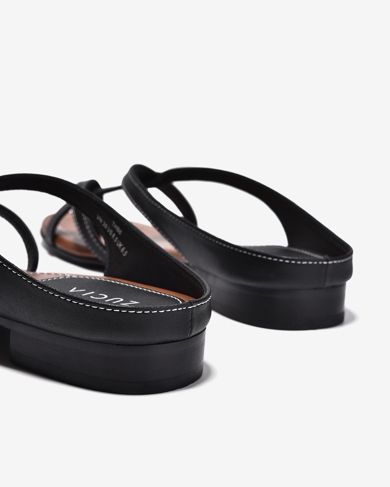 Dép Nữ Zucia Quai Đan Cách Điệu-DTHB6Đen Color1