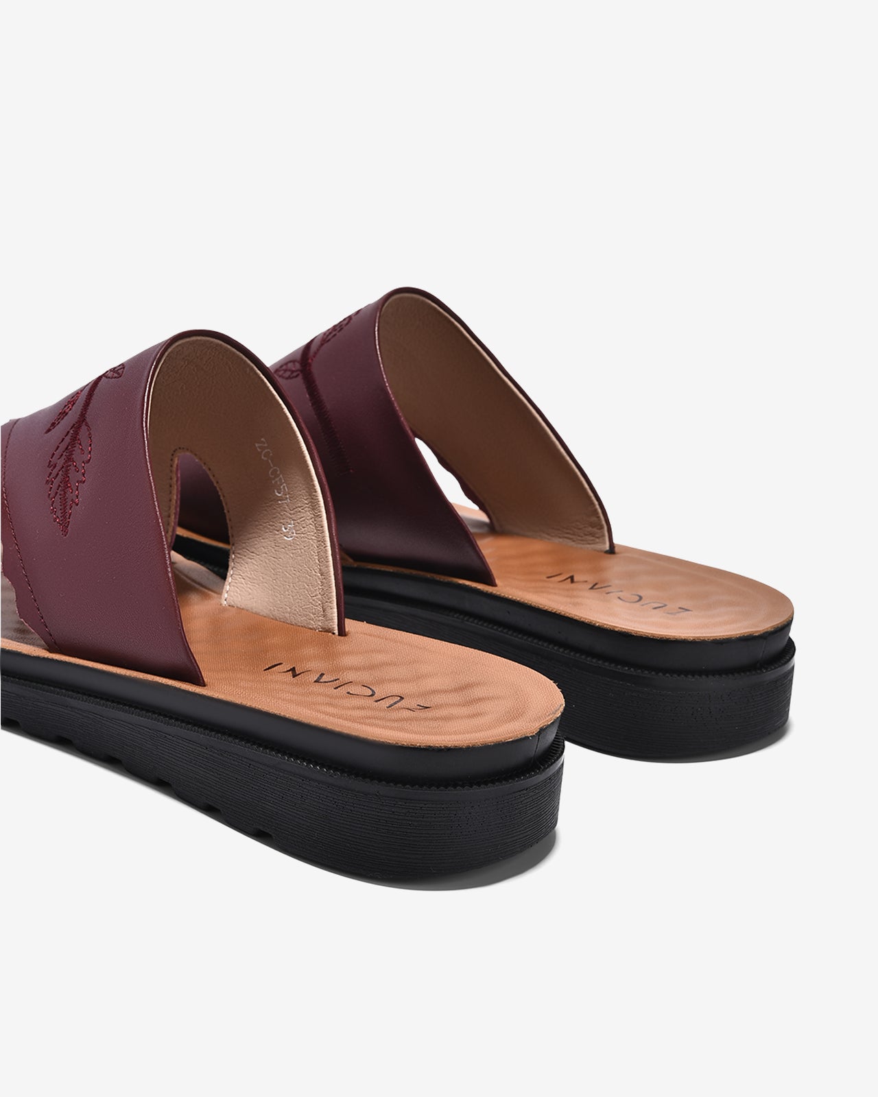 Dép Nữ Zuciani Quai Ngang Thêu Chỉ Nổi-DCF57-Đỏ Color1