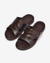 Dép Quai Ngang Nam Đông Hải Da Mềm Bảng To-D3233-Nâu Color1