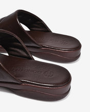 Dép Quai Ngang Nam Đông Hải Da Mềm Bảng To-D3233-Nâu Color1