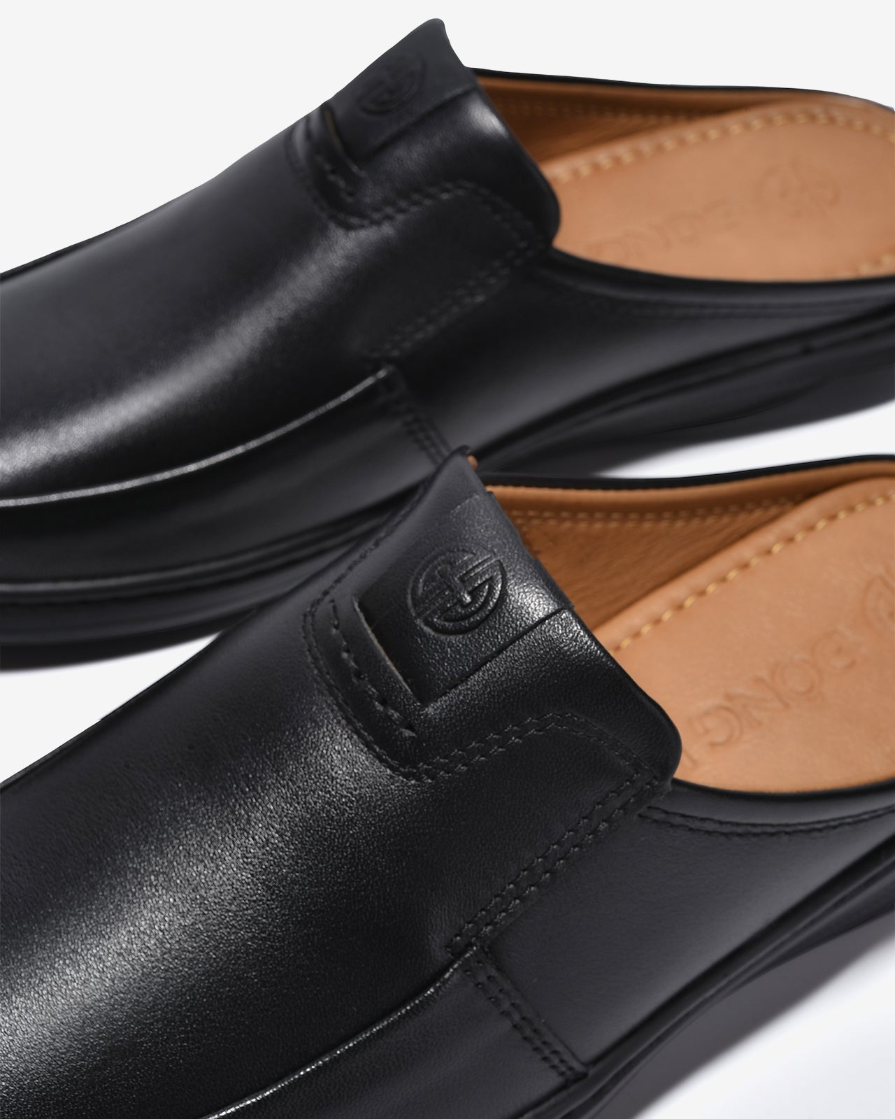 Dép Sapo Nam Đông Hải Da Trơn Dập Logo-G1023Đen Color1