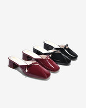 Dép Sapo Nữ Đông Hải Quai Đính Châu-G5853-Đen Bóng Color1