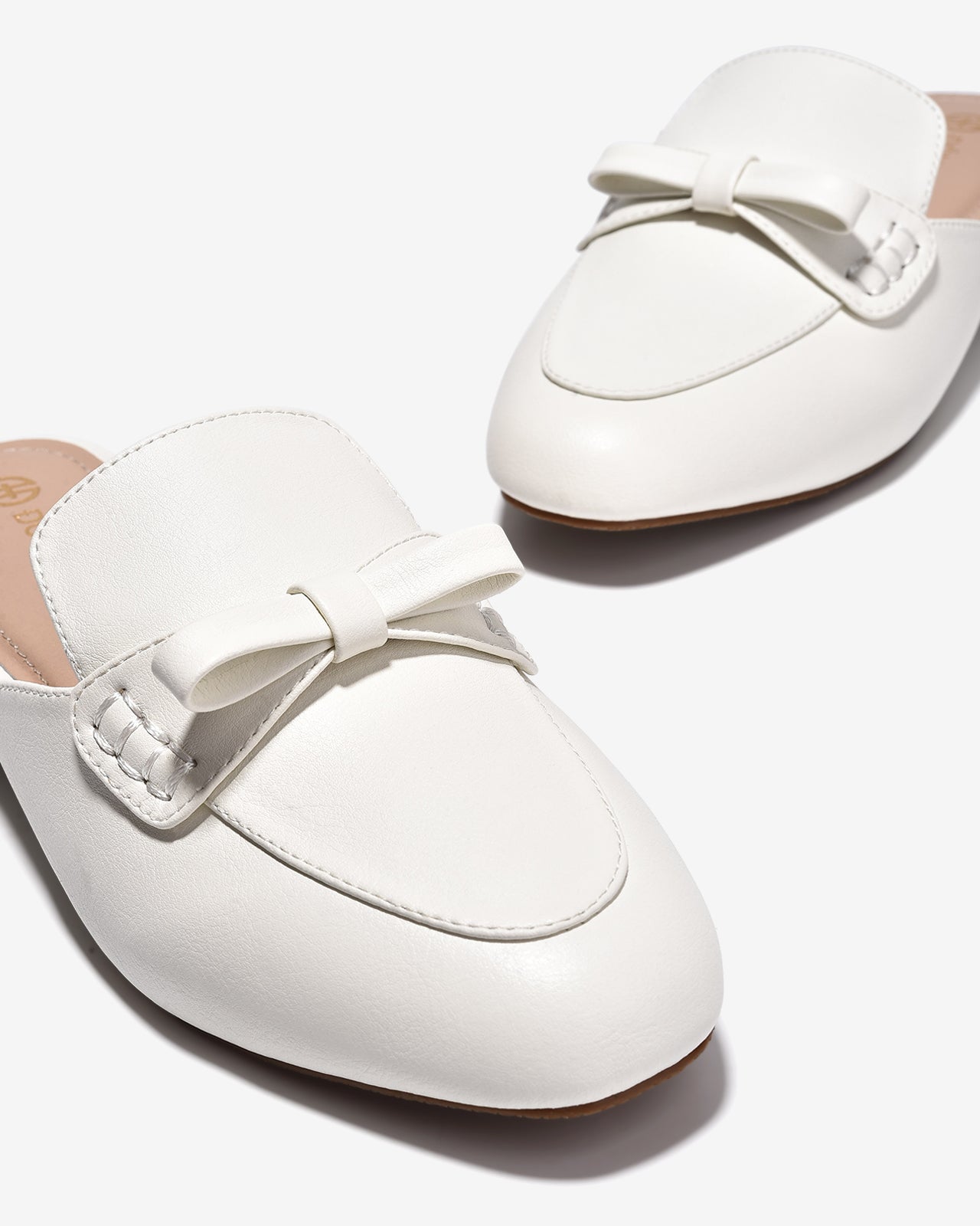 Dép Sapo Đông Hải Quai Khóa Nơ-G7735-Trắng Color1