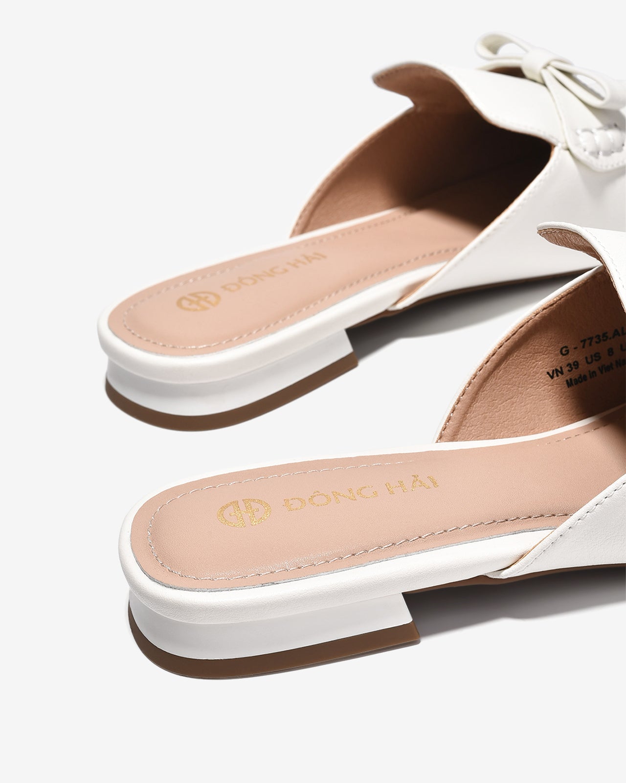 Dép Sapo Đông Hải Quai Khóa Nơ-G7735Trắng Color1