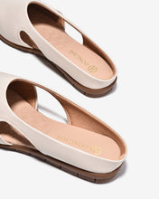 Dép Sapo Nữ Đông Hải Khoét Hông-G7742Kem Color1