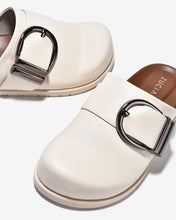 Dép Sapo Zucia Mũi Bo Tròn Khoá Kim Loại-GTHA1-Trắng Color1