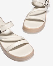 Dép Xuồng Đông Hải Ba Quai Phối Khóa-D32H5-Kem Color1