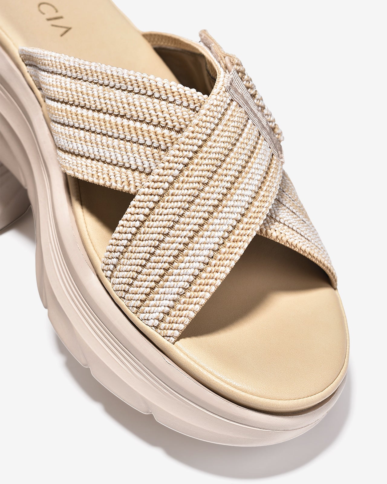 Dép Xuồng Nữ Zucia Quai Chéo Bảng To Dệt Phối Màu-DRXB1-Kem Color1