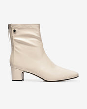 Giày Boot Nữ Zucia Mũi Vuông Chỉ Nổi Đính Logo-GTHB3Kem Color1First