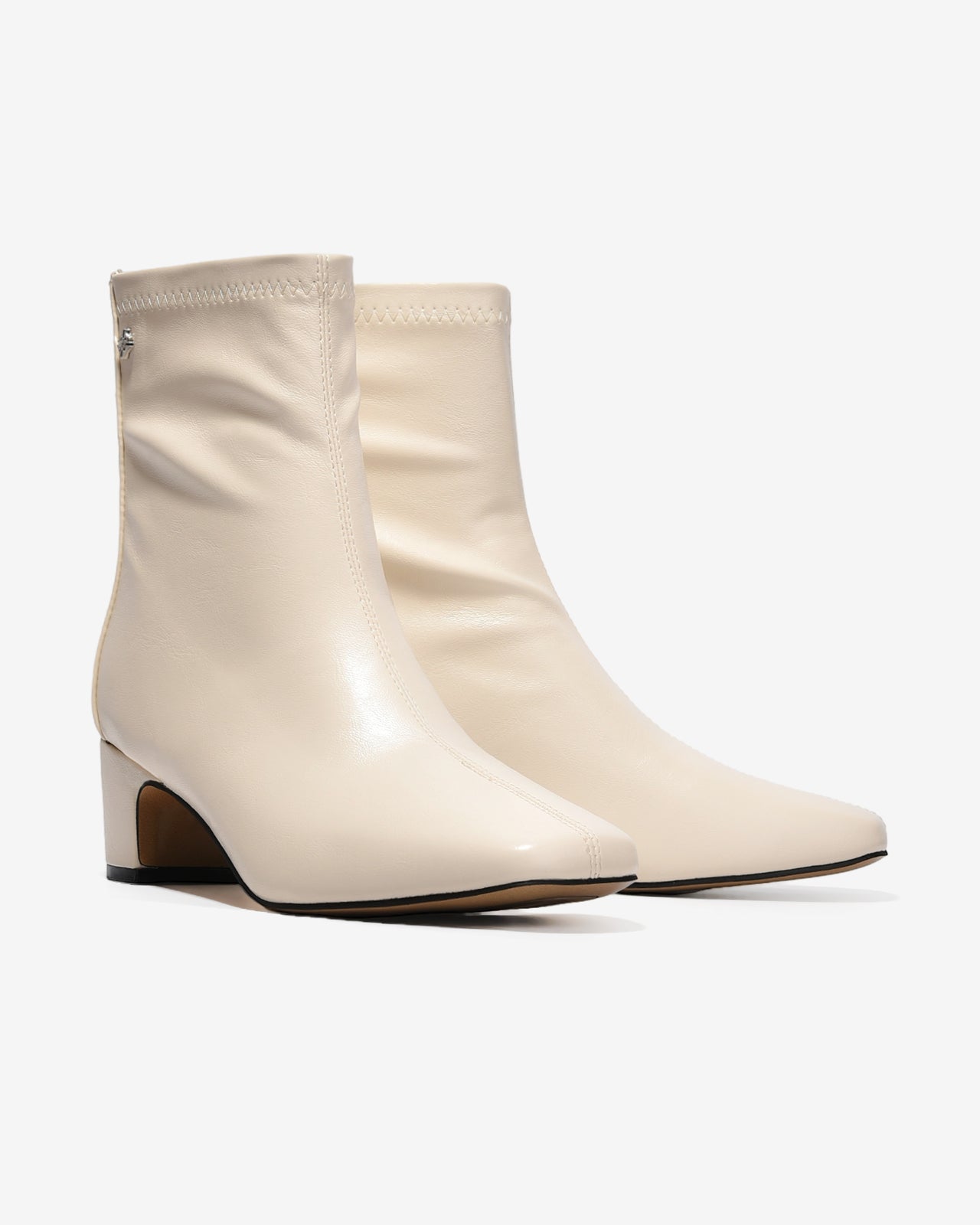 Giày Boot Nữ Zucia Mũi Vuông Chỉ Nổi Đính Logo-GTHB3Kem Color1