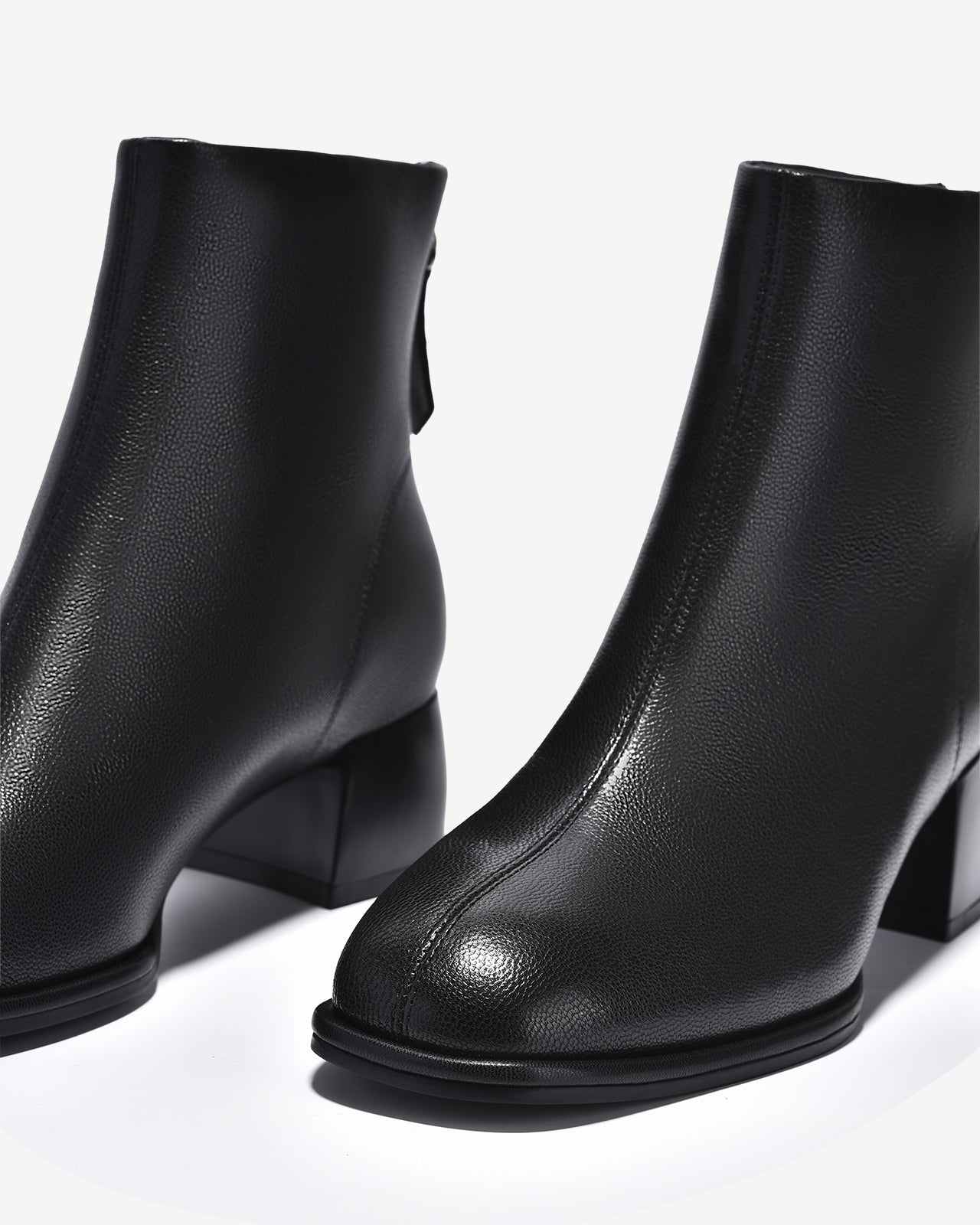 Giày Boot Nữ Zuciani Cổ Cao Vân Da Mờ Tự Nhiên-GCM33-Đen Color1