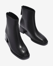 Giày Boot Nữ Zuciani Cổ Cao Vân Da Mờ Tự Nhiên-GCM33-Đen Color1