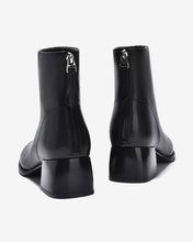 Giày Boot Nữ Zuciani Cổ Cao Vân Da Mờ Tự Nhiên-GCM33-Đen Color1