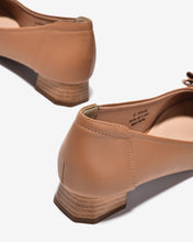 Giày Búp Bê Đông Hải Gót Giả Gỗ Đính Nơ Đôi-G7731-Bò Color1