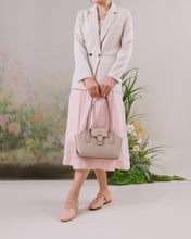 Giày Búp Bê Đông Hải Quai Ngang Khóa Logo-G7736Kem Color1