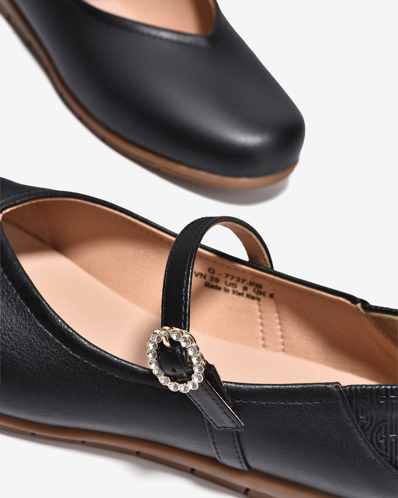 Giày Búp Bê Đông Hải Dập Logo Khóa Oval-G7737Đen Color1