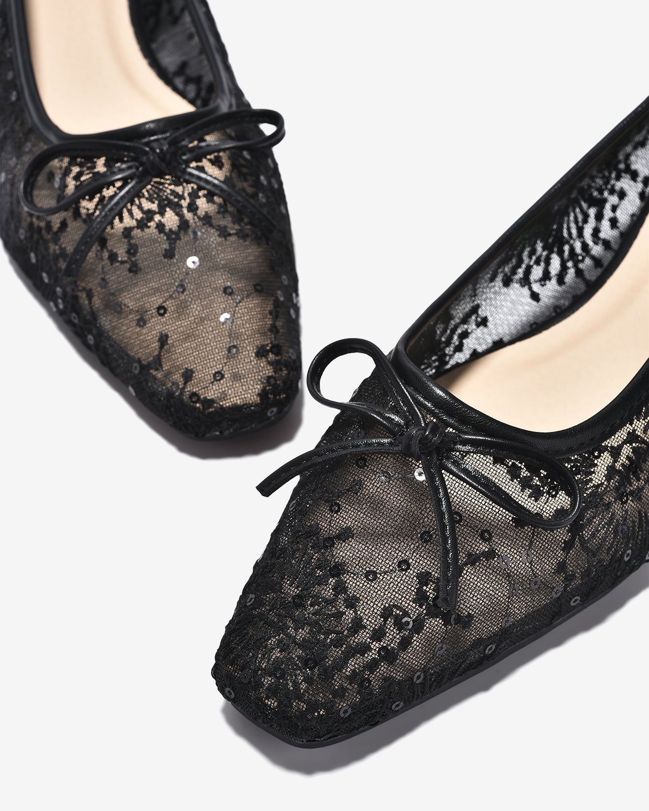 Giày Búp Bê Zucia Vải Ren Thêu Hoa-GTHA9-Đen Color1