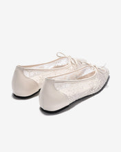 Giày Búp Bê Zucia Vải Ren Thêu Hoa-GTHA9-Trắng Color1