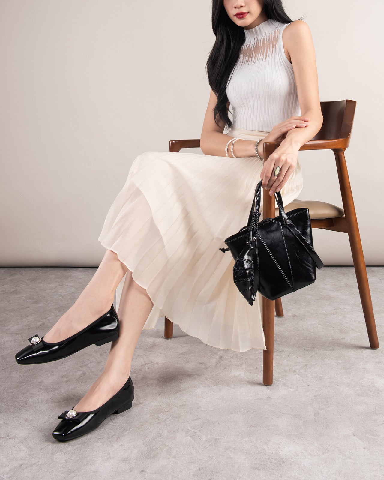 Giày Búp Bê Zuciani Da Bóng Đính Ngọc Trai-GCM06-Đen Color1