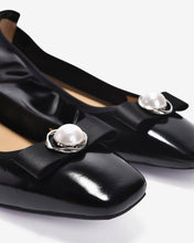 Giày Búp Bê Zuciani Da Bóng Đính Ngọc Trai-GCM06-Đen Color1